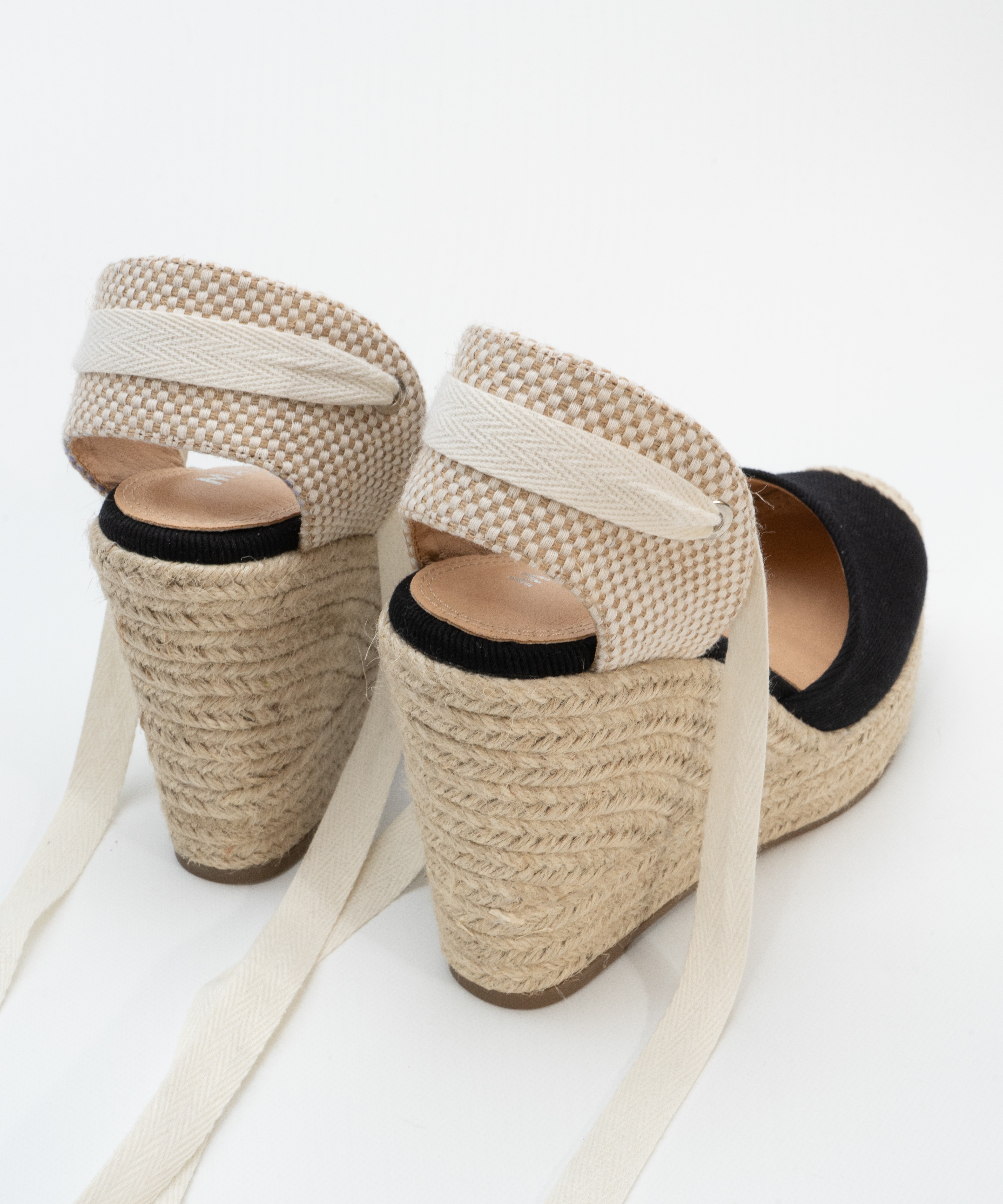 Cu&ntilde;a esparto lazada  image number null